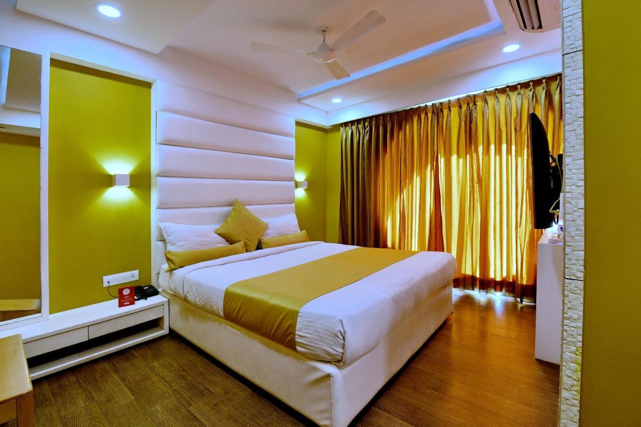 Oyo 963 Hotel Rumaya Уджайн Екстериор снимка